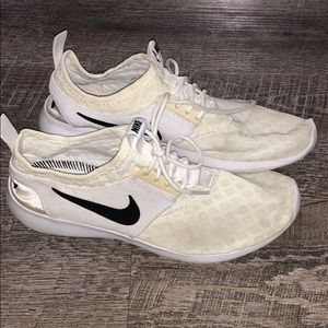 Women’s Nike Juvenate